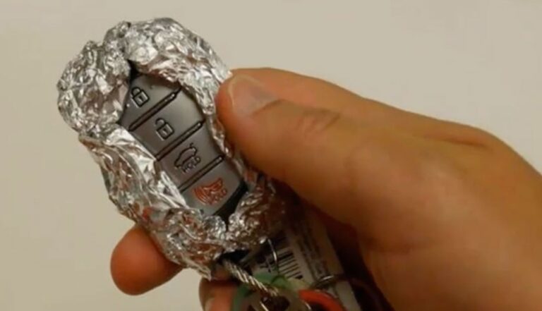 Wrap-Your-Key-Fob-In-Foil