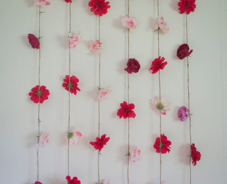 15 Amazing Spring Wreath Ideas You'll Love