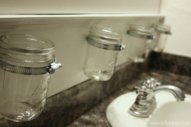 15 Fantastic Bathroom Organizing Crafts You Can Do Yourself Today