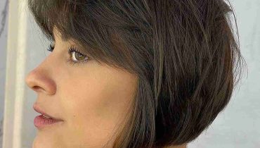 Jaw-Length Wispy Brunette Bob with Short Layers