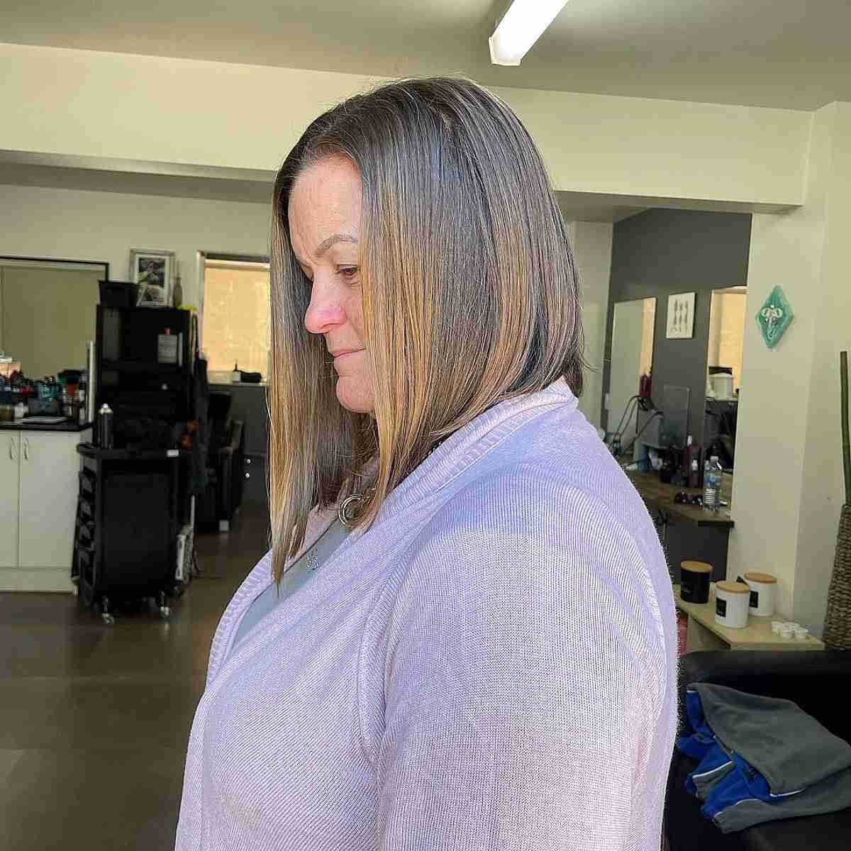 Long concave bob on fine hair