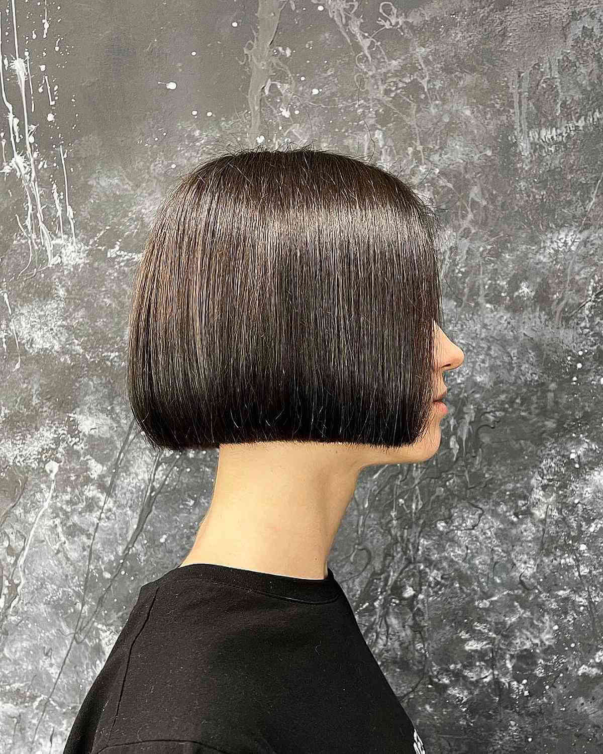 Sleek Bob style of a jawline length