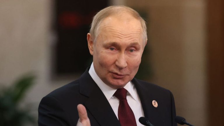0_Russias-President-Putin-In-Bishkek-For-The-Eurasian-Economic-Union-Summit