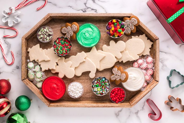 Christmas-Sugar-Cookie-Decorating-Board-33a