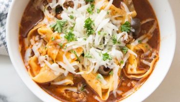 Crockpot Pizza Soup