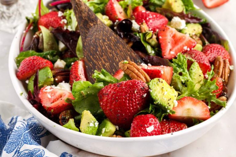 Strawberry-Avocado-Salad-20a