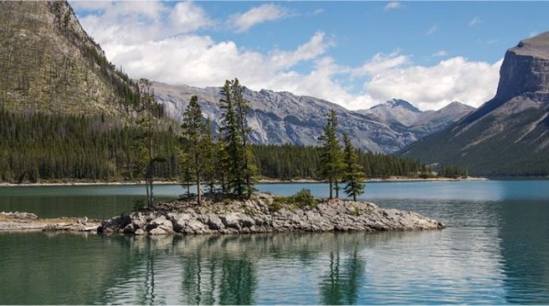 Banff Beautiful Destinations Lake Minnewanka National Park Travel 