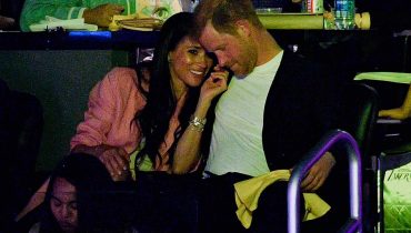 Meghan Markle and Prince Harry Share a Cute Kiss Cam Moment at Los Angeles Lakers Game!