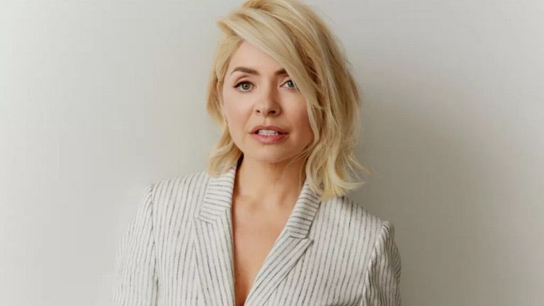 0_holly-willoughby-marks-spencer