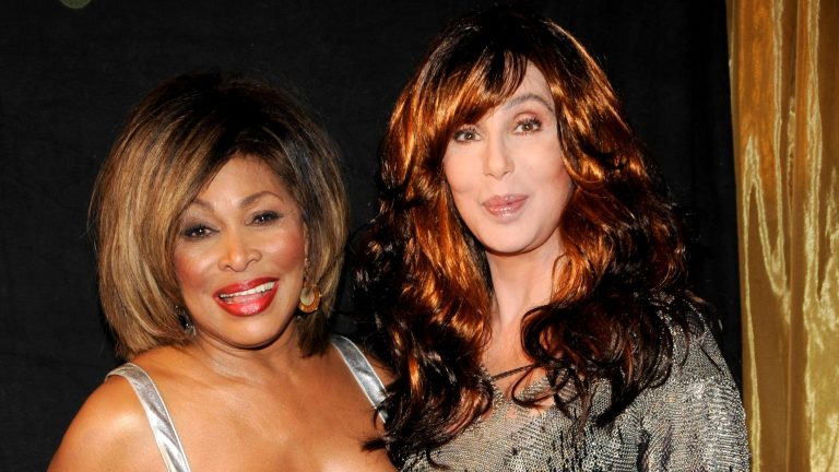 230525095205-02-tina-turner-cher-file