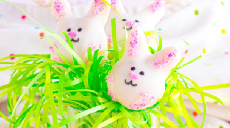 Adorable Bunny Cake delicious Easter Easy Pops Quick 