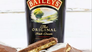 Baileys Chocolate Covered Graham Crackers – No Bake – Quick and Easy