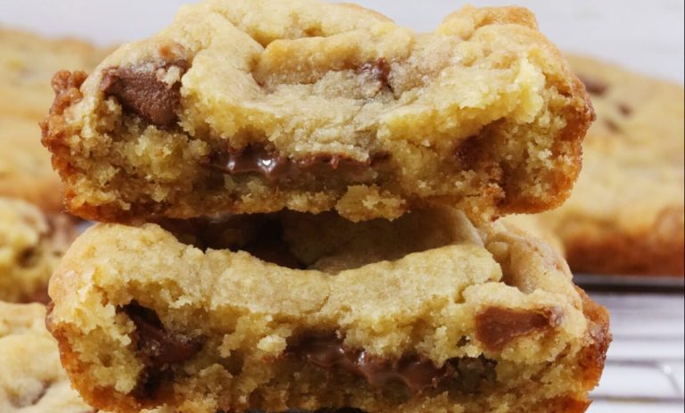 Deep-Dish-Chocolate-Chip-Cookies-2-1200×1800