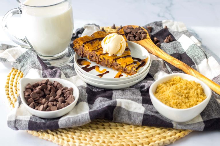 Slow-Cooker-Chocolate-Chip-Cookies-4-scaled