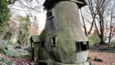 Unveiling the Enigma: The Hidden Secrets Within England's Unsettling Giant Shoe-Shaped House in the Woods - Special 68