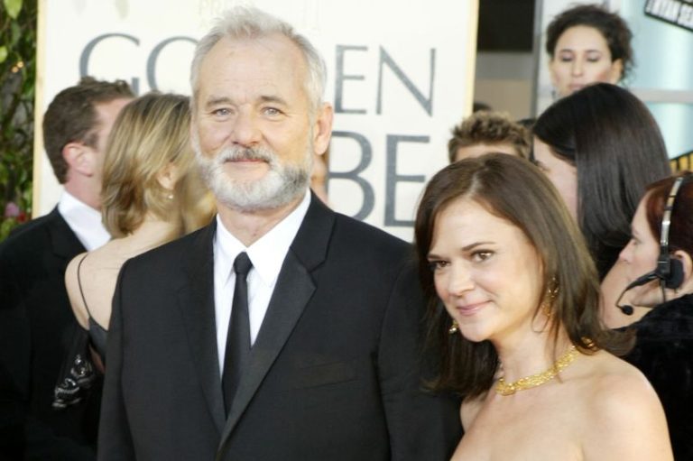 0_The-61st-Annual-Golden-Globe-Awards-Arrivals (1)