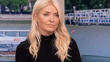 Holly Willoughby no longer ‘very friendly’ star she was at start of career, says ex-co star