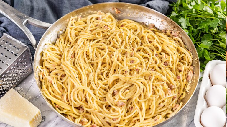 authentic Carbonara Cuisine delicious genuine Italian lovers Pasta Recipe rephrased SEOfriendly Title 