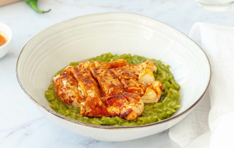 riz-poblano-et-poulet-aux-epices-scaled (1)