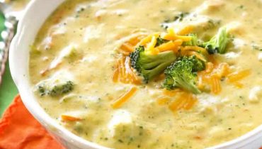 Panera’s Broccoli Cheddar Soup – A Comforting Delight