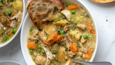Chicken Stew in Slow Cooker: A Comforting Cold-Weather Meal