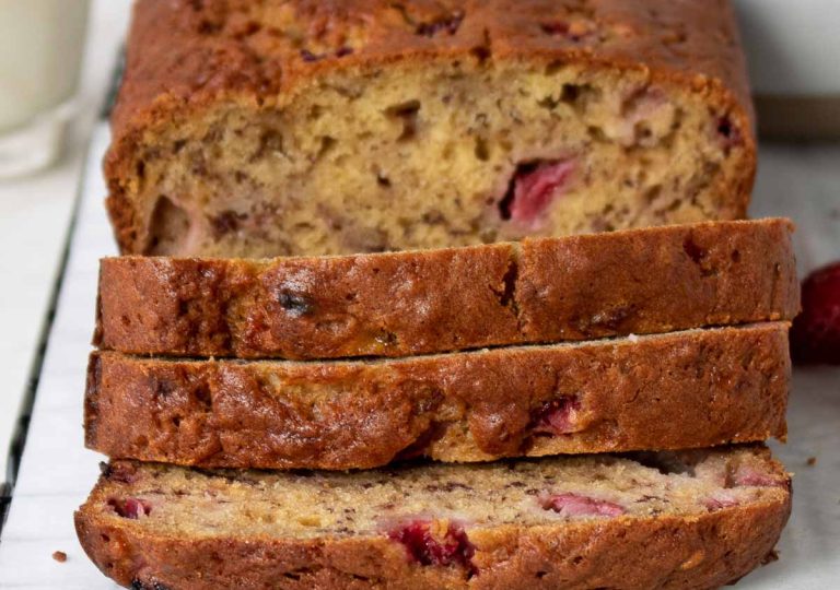 strawberry-banana-bread-1.jpg