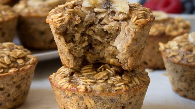 baked oatmeal cups Banana Breakfast brown sugar calories Cinnamon dairy-free freezer Gluten-Free meal prep nutrition Recipe rolled oats 