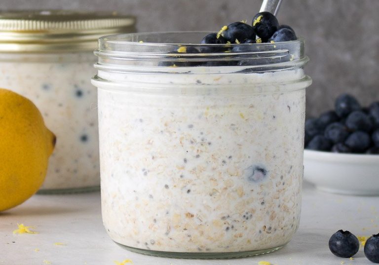 lemon-blueberry-overnight-oats.jpg