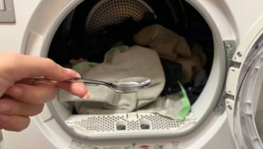 Forget fabric softener : Tips for fresh-smelling laundry