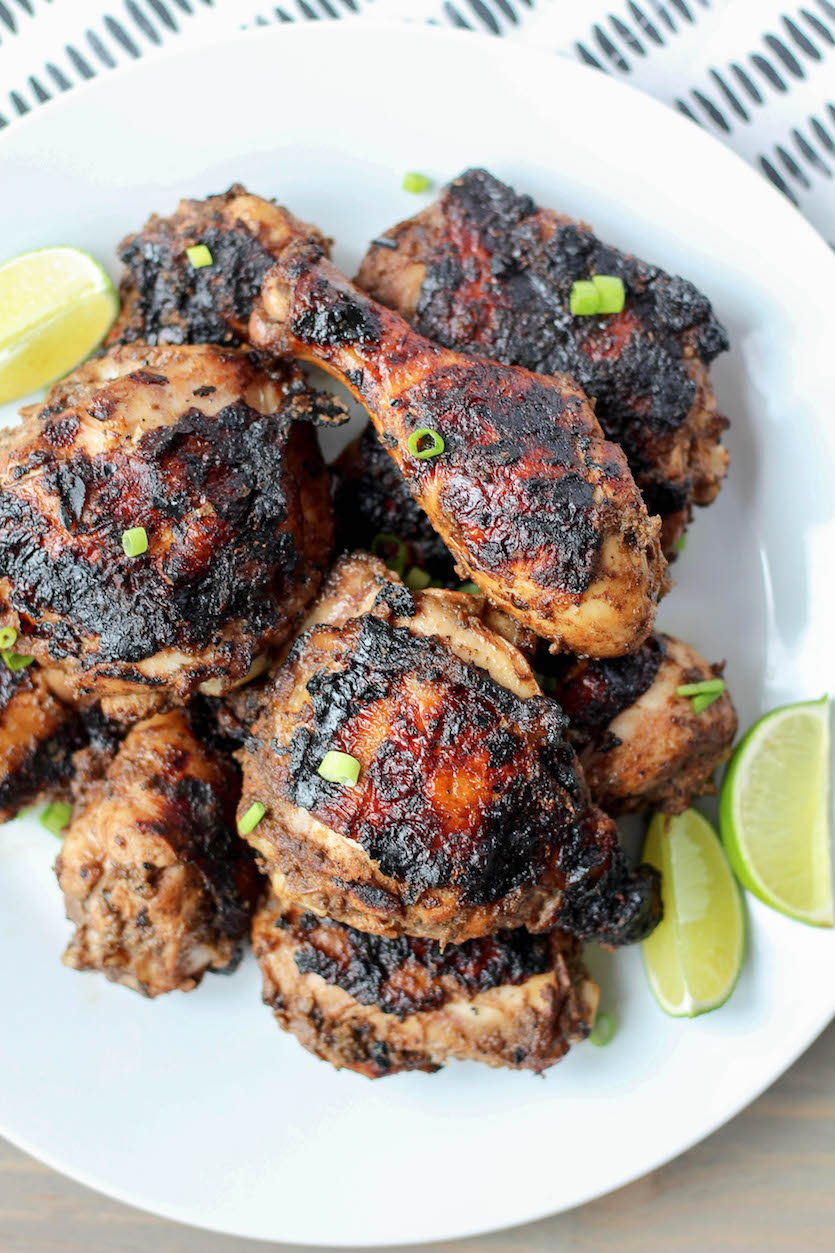 Poulet jerk jamaïcain grillé