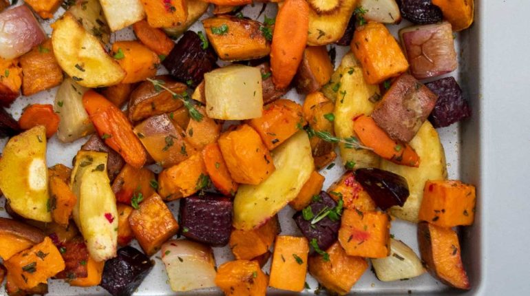 Cooking Fall Nutritious Recipe reheating Roasted root vegetables root veggies side dish storage Winter 