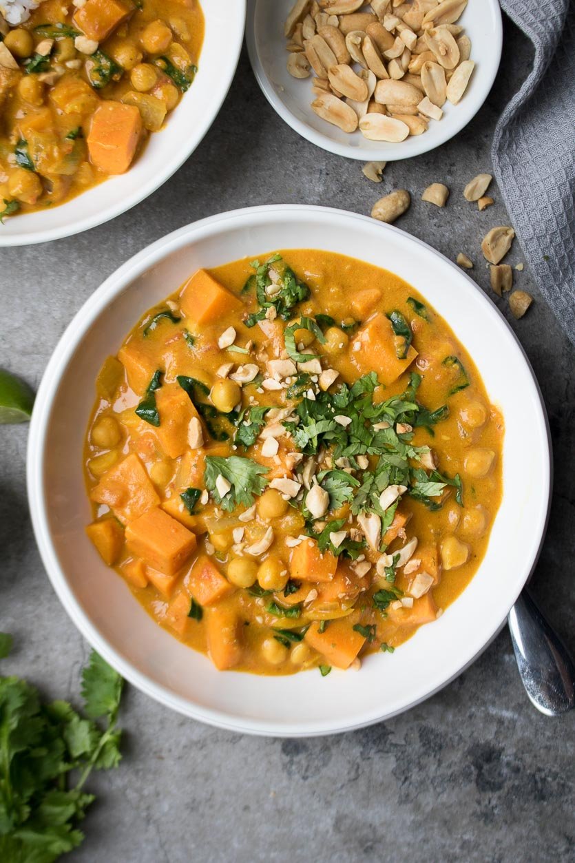 Vegetarian Chickpea Peanut Curry