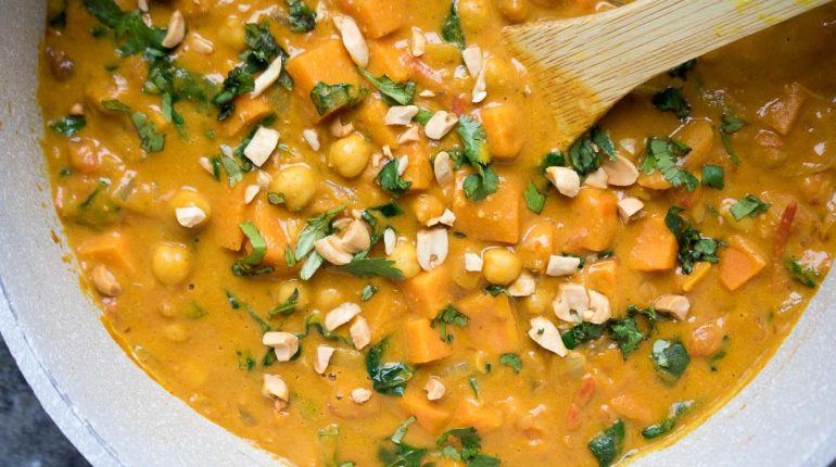 Chickpea Peanut Curry Curry Easy Flavorful freezer-friendly Indian leftovers Nutritious One Pot peanut butter Quick Recipe sweet potatoes Thai vegetarian weeknight 