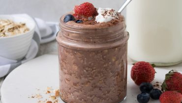 Chocolate Peanut Butter Overnight Oats