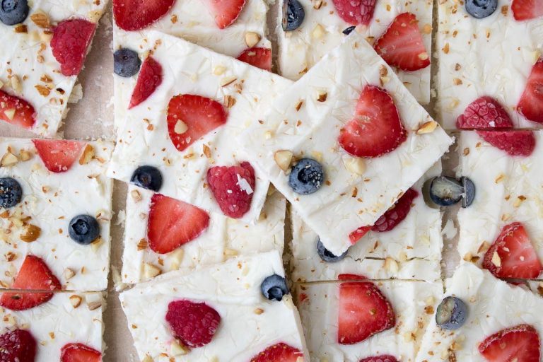 frozen-yogurt-bark-recipe.jpg