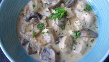 Chicken in Creamy Mushroom Sauce