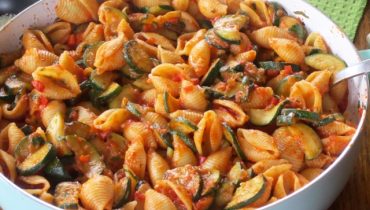 Pasta with Zucchini in Creamy Tomato Sauce