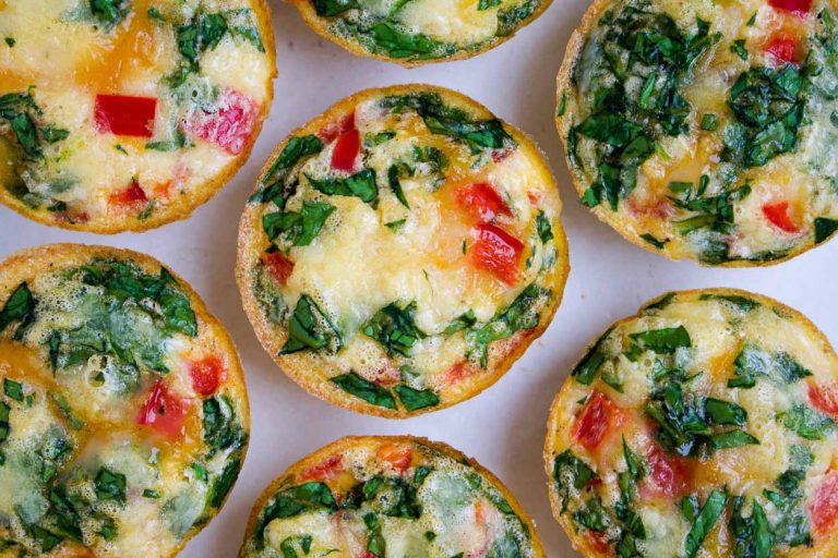 red-pepper-spinach-egg-muffins-4.jpg