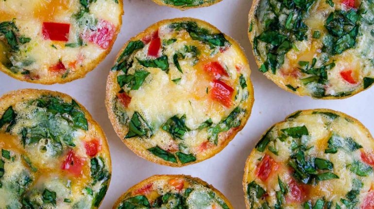 Breakfast egg muffins Gluten-Free healthy Low Carb meal prep protein red pepper Spinach 