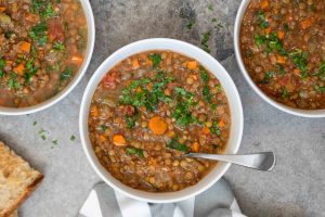 Hearty Slow Cooker Lentil Soup Recipe for Cold Days