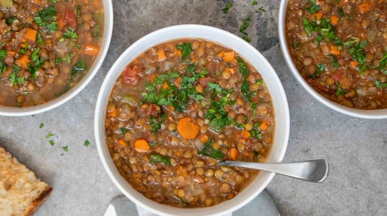 Crockpot fiber healthy Italian-inspired kale Lentil soup meal prep protein Recipe slow cooker Soup vegetarian 