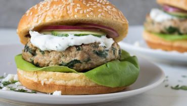 Delicious and Healthy Spinach Feta Turkey Burgers: A Must-Try Recipe