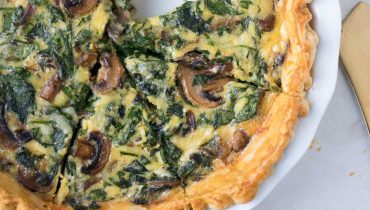 Easy Homemade Spinach and Mushroom Quiche: Step-by-Step Guide