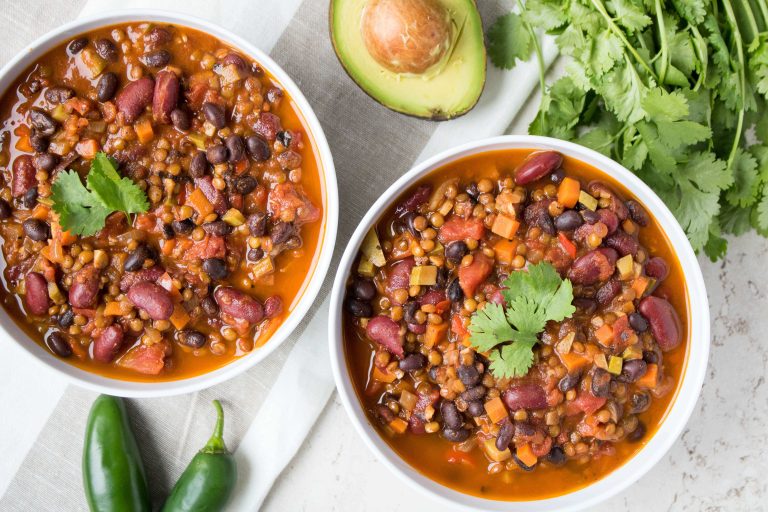 vegetarian-lentil-chili-2.jpg