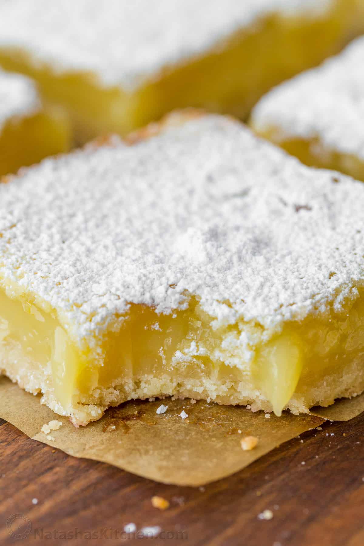 lemon bar dusted with powdered sugar