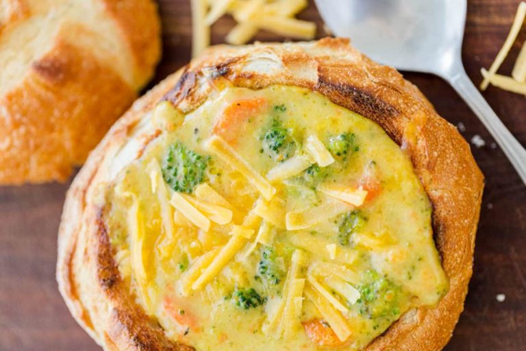 1699443301_34_Broccoli-Cheese-Soup-in-Bread-Bowls-VIDEO