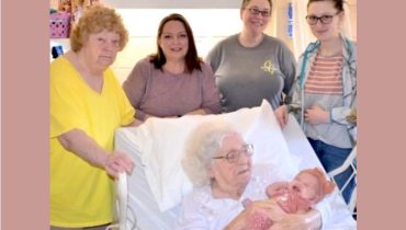 98-Year-Old Kentuckian Meets 6 Generations of Family