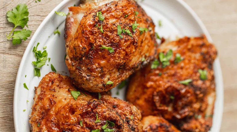 Air Fryer Chicken Thighs cooking method Crispy ingredients make-ahead Recipe Seasoned serve storage variations 