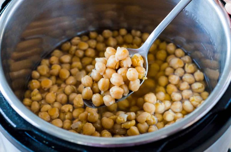 Instant-Pot-Chick-Peas-3.jpg