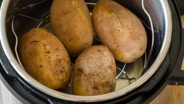 Instant Pot Baked Potatoes Recipe